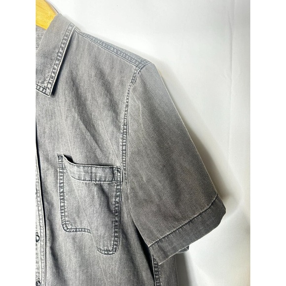 Madewell Denim Short-Sleeve Back-Pleat Shirt in Lunar Wash Size Large Collared - Picture 10 of 10